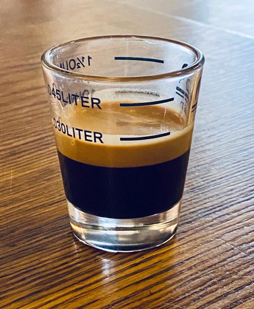 Perfect Espresso Ratio – Science Behind the Golden Shot